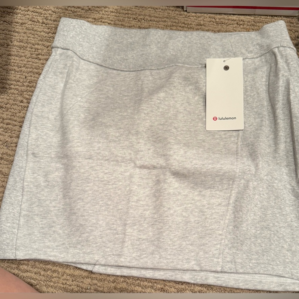 Lululemon Scuba High Rise Mini Skirt Heathered Grey XL